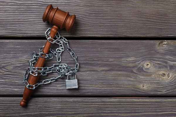 A possibilidade de arrematação de bem, em leilão judicial, pelo credor exeqüente